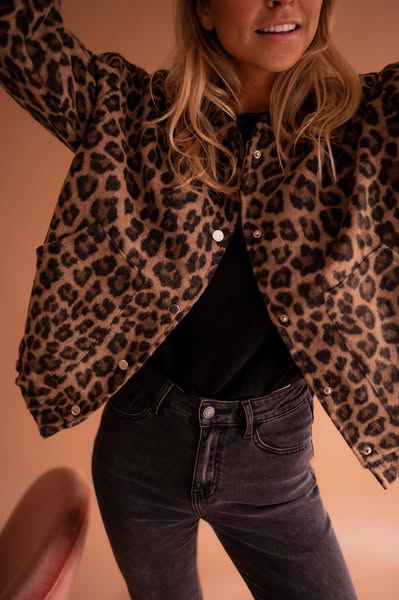 LEONA™ | The leopard print bomber jacket